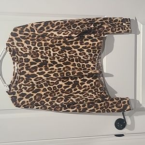 Cheeta print Ling sleeve top